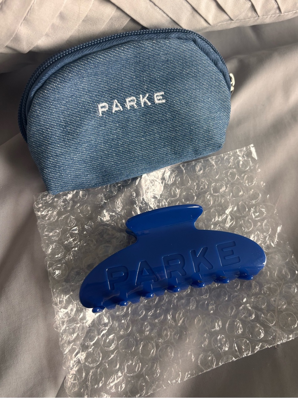 PARKE Blue Hair Claw with Matching Pouch